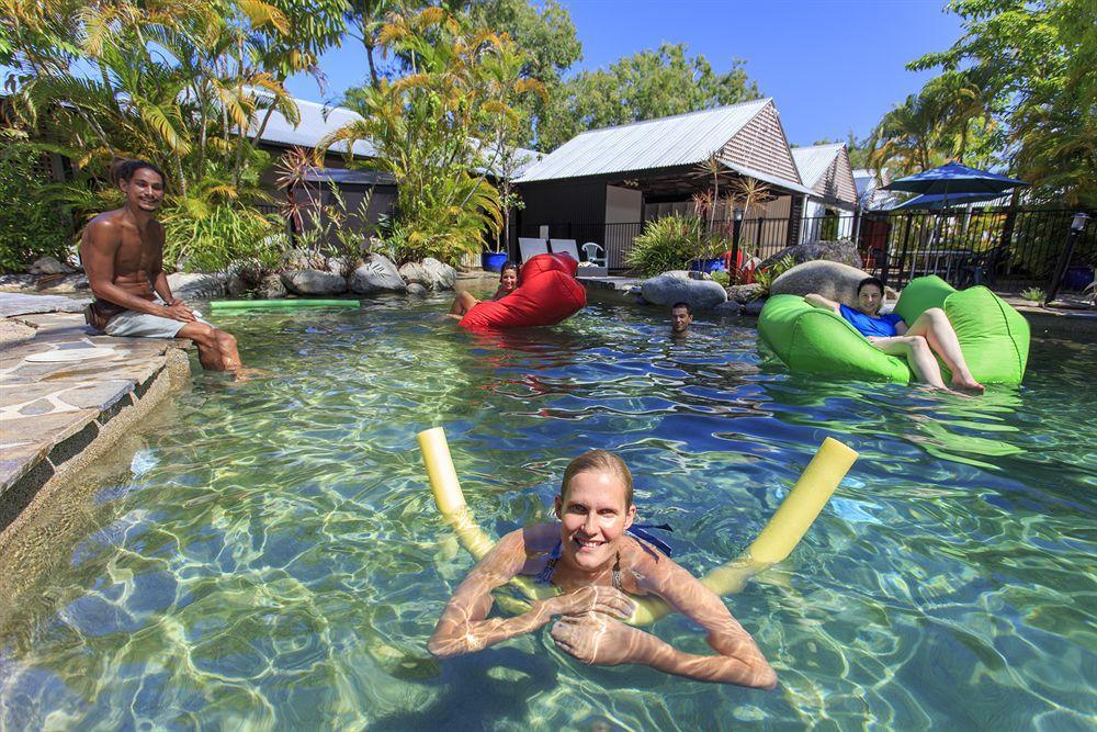 פורט דוגלאס Coral Beach Lodge מראה חיצוני תמונה