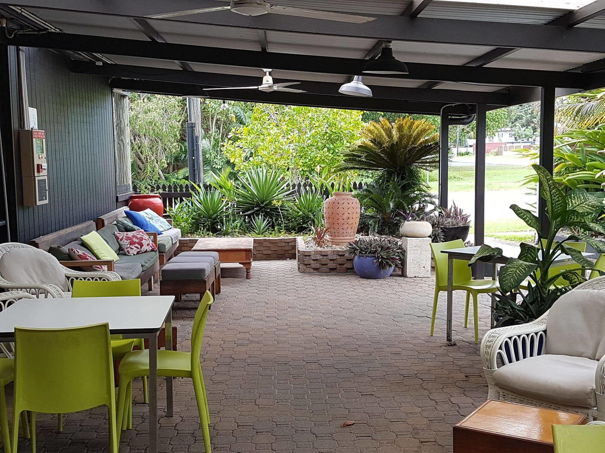 פורט דוגלאס Coral Beach Lodge מראה חיצוני תמונה